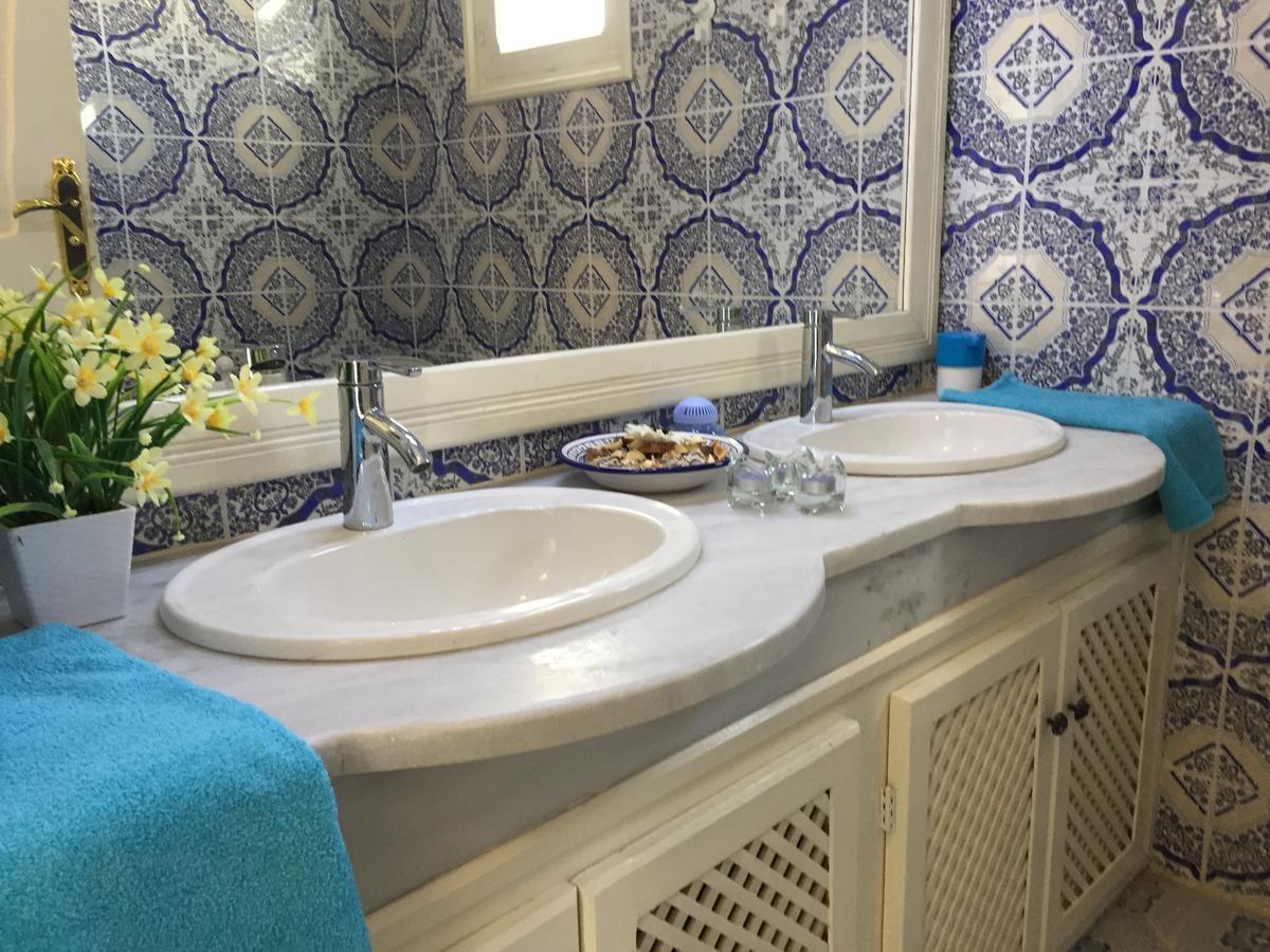 Dar Ezzahra Villa Tozeur Buitenkant foto