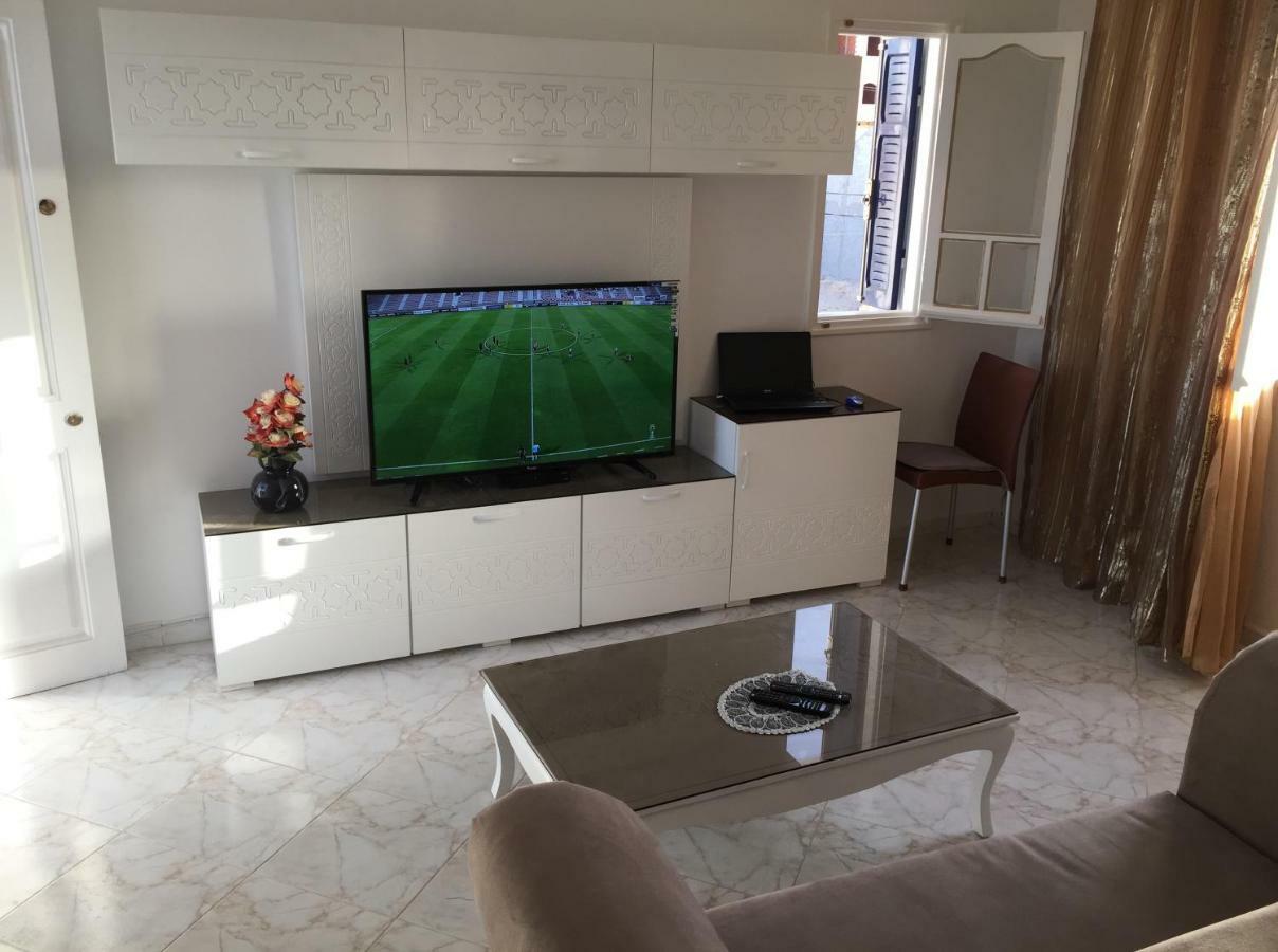 Dar Ezzahra Villa Tozeur Buitenkant foto