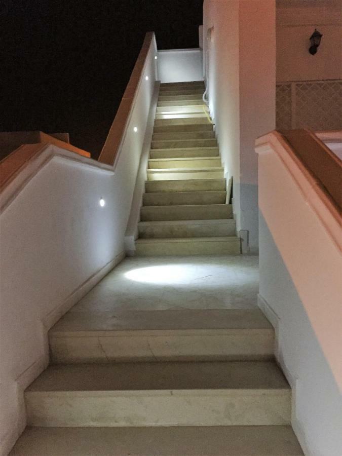 Dar Ezzahra Villa Tozeur Buitenkant foto